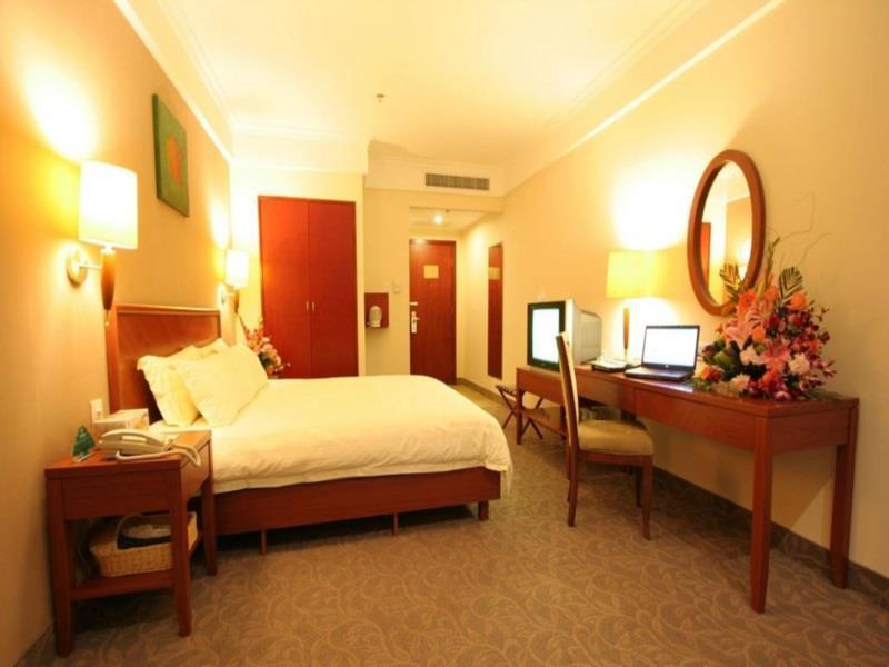 Greentree Inn Shandong Qingdao Railway Station Zhanqiao Yacht Wharf Express 외부 사진